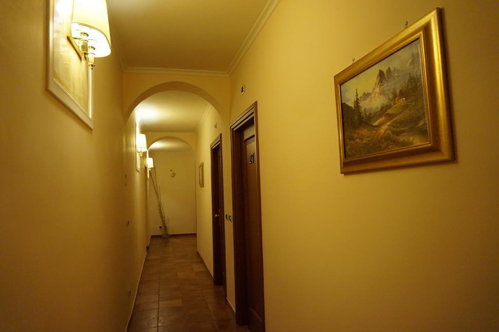 Hotel Maryelen Rom Exteriör bild