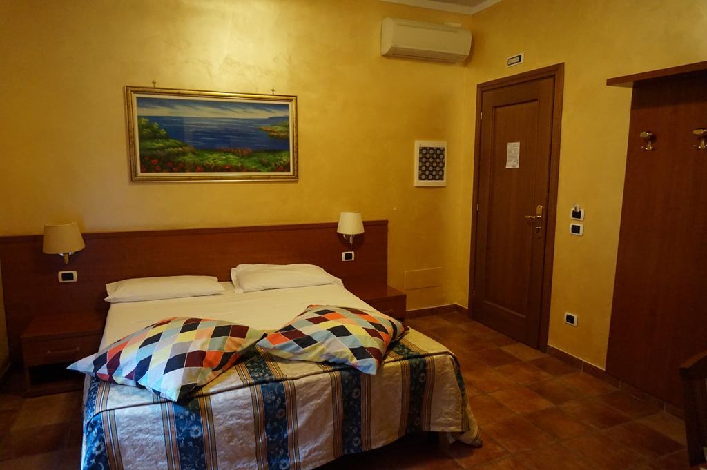 Hotel Maryelen Rom Rum bild